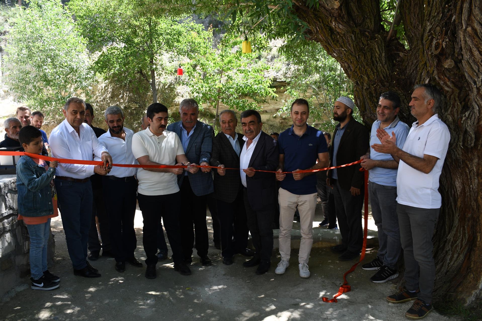 VAKIF BAŞKANIMIZ SN. SELAMİ KOCA GÜRÜN’DE RESTORAN AÇILIŞINA KATILDI.