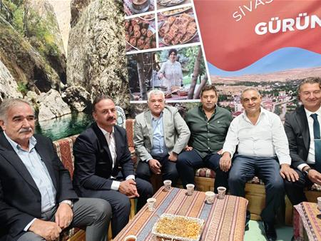 GURBETLE SILAYI BULUŞTURAN COŞKU: 16. İSTANBUL SİVAS TANITIM GÜNLERİ  SONA ERDİ!
