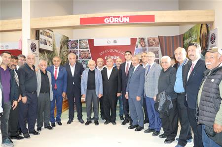 GURBETLE SILAYI BULUŞTURAN COŞKU: 16. İSTANBUL SİVAS TANITIM GÜNLERİ  SONA ERDİ!