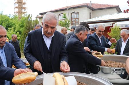 GÜRÜNLÜ'LER GELENEKSEL BAYRAMLAŞMA PROĞRAMINDA BİR ARAYA GELDİ...