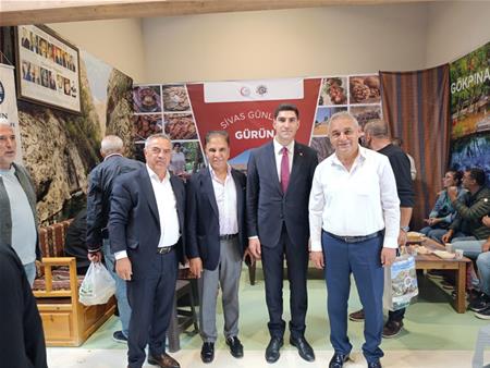 GURBETLE SILAYI BULUŞTURAN COŞKU: 16. İSTANBUL SİVAS TANITIM GÜNLERİ  SONA ERDİ!