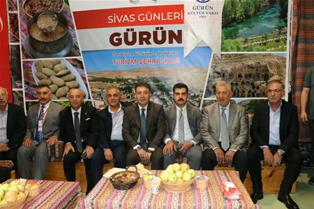 17. SİVAS TANITIM GÜNLERİ ATATÜRK HAVALİMANI MİLLET BAHÇESİNDE BAŞLADI