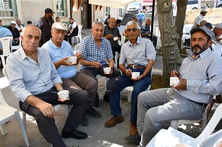 VAKIF BAŞKANIMIZ SN. SELAMİ KOCA GÜRÜN BELEDİYESİ’NİN DÜZENLEDİĞİ  AŞURE PROĞRAMINA KATILDI.