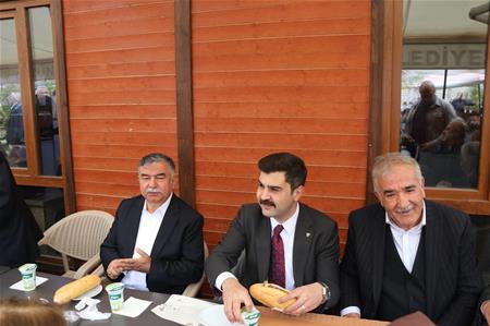 GÜRÜNLÜ'LER GELENEKSEL BAYRAMLAŞMA PROĞRAMINDA BİR ARAYA GELDİ...