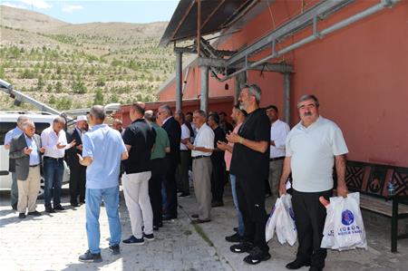 GÜRÜN DE 1100 AİLEYE KURBAN ETİ ULAŞTIRILDI