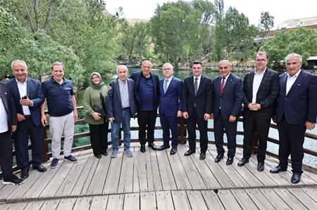 GÜRÜN’DE SEVGİ & ÖMER YURDAKUL ACİL SAĞLIK HİZMETLERİ İSTASYONU AÇILDI…