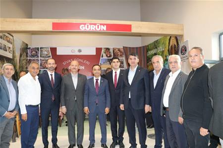 GURBETLE SILAYI BULUŞTURAN COŞKU: 16. İSTANBUL SİVAS TANITIM GÜNLERİ  SONA ERDİ!