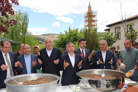 GÜRÜNLÜ'LER GELENEKSEL BAYRAMLAŞMA PROĞRAMINDA BİR ARAYA GELDİ...