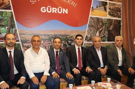 GURBETLE SILAYI BULUŞTURAN COŞKU: 16. İSTANBUL SİVAS TANITIM GÜNLERİ  SONA ERDİ!