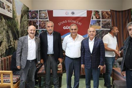 GURBETLE SILAYI BULUŞTURAN COŞKU: 16. İSTANBUL SİVAS TANITIM GÜNLERİ  SONA ERDİ!