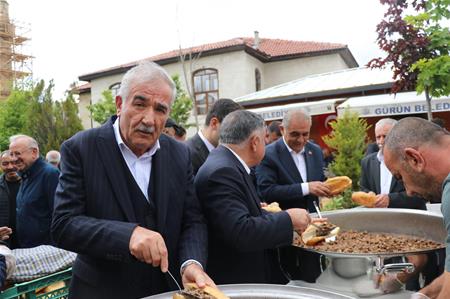 GÜRÜNLÜ'LER GELENEKSEL BAYRAMLAŞMA PROĞRAMINDA BİR ARAYA GELDİ...