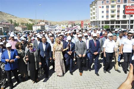 16. Gürün Kültür ve Sanat Festivalini Coşku İle Kutladık 